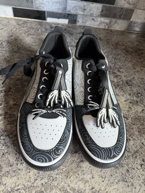 Disney Men's Black & White Skeleton Hand Lace-Up Sneakers